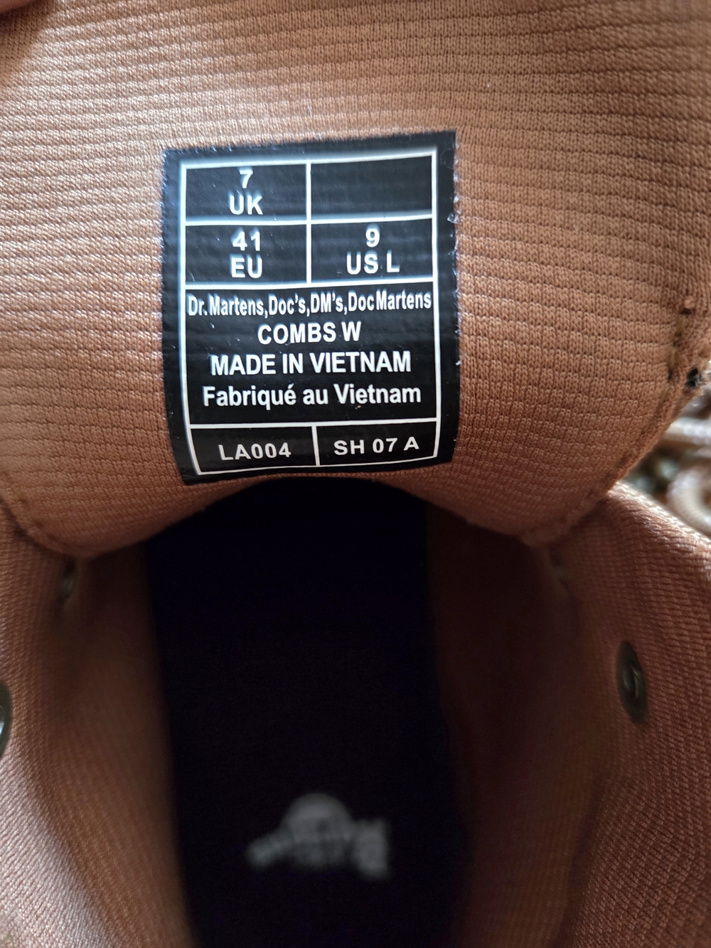 NWT!! Dr. Martens Canvas Boots - Picture 7 of 9